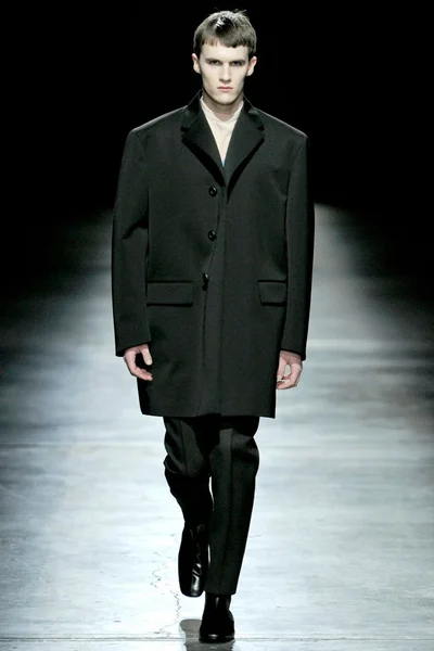 Look 38
